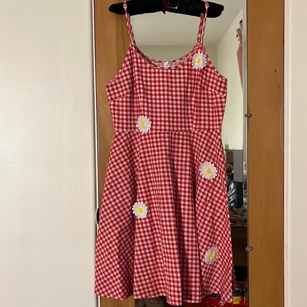 Voodoo Vixen red gingham daisy dress